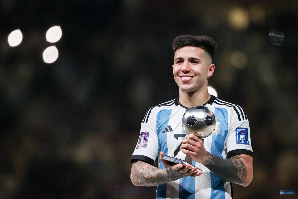 葡媒:皇马愿付恩佐1.2亿欧解约金 本菲卡已收到4份报价